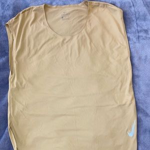 Nike  Dru-Fit sleeveless top like new